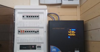 Установка и подключение стабилизаторов напряжения от 577 руб в Новотроицке - ЭлектроНвт